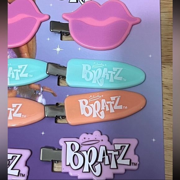 Bratz Creaseless Hair Clips - Picture 6 of 6
